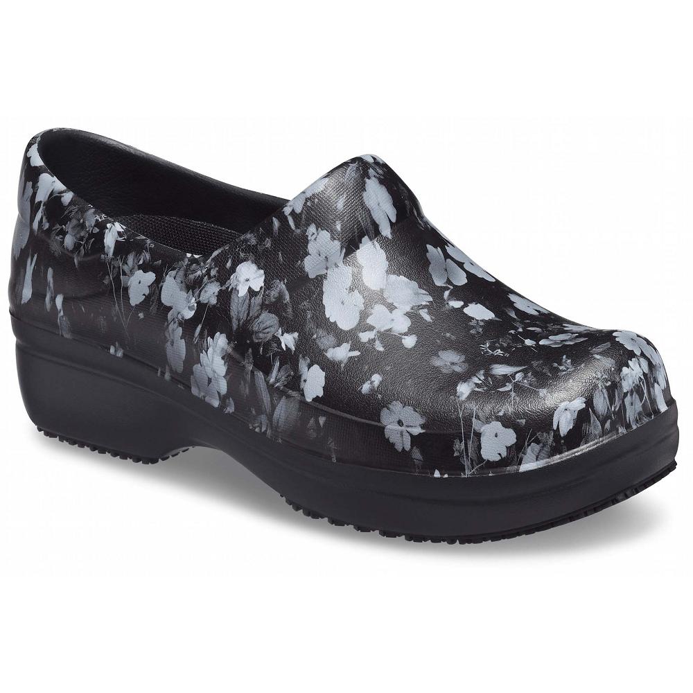 Black / White Women's Crocs Neria Pro II Graphic Clogs | NZ 0055EBCX